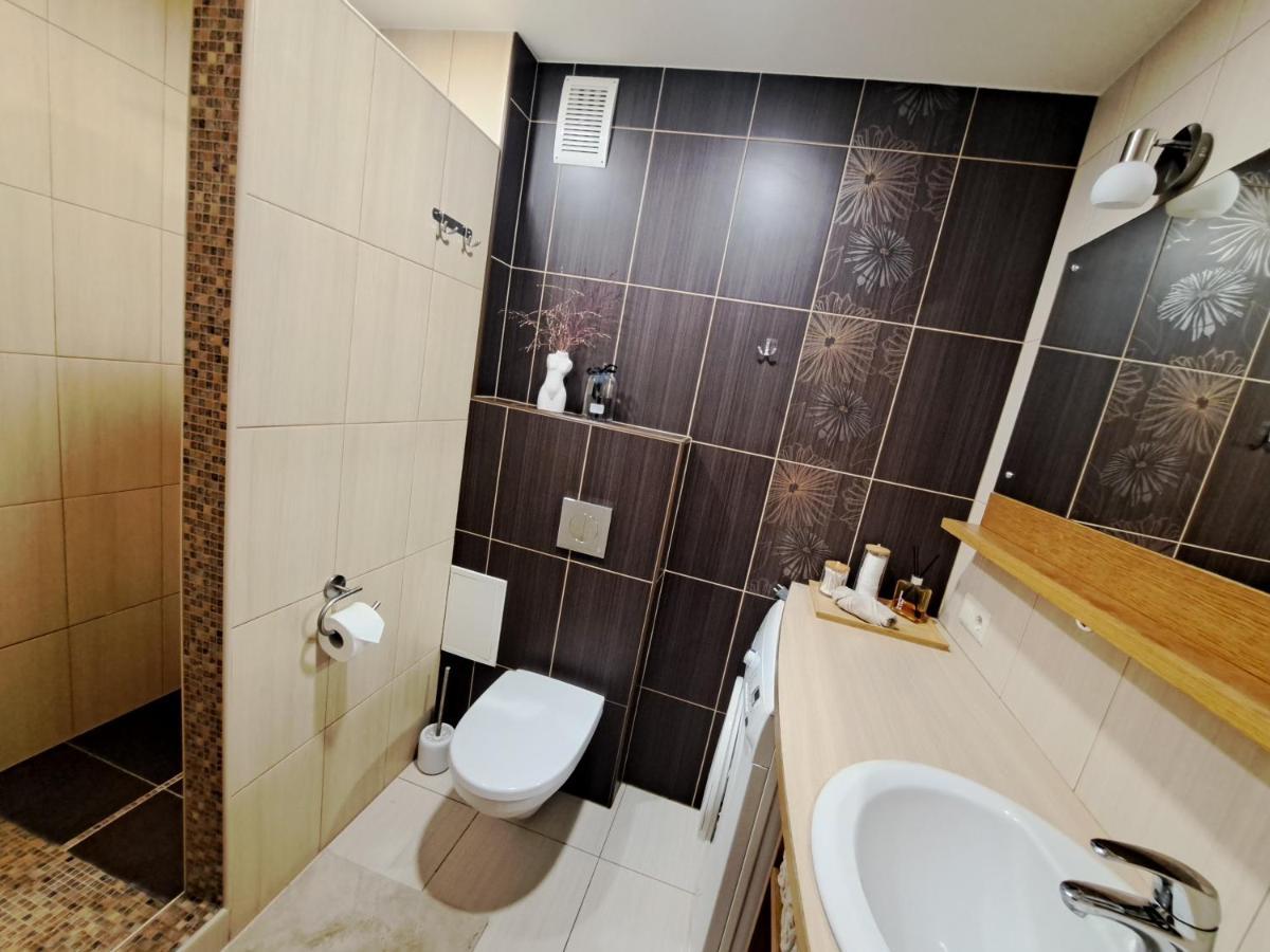 Upes Apartamenti Nr: 32 วัลเมียรา ภายนอก รูปภาพ